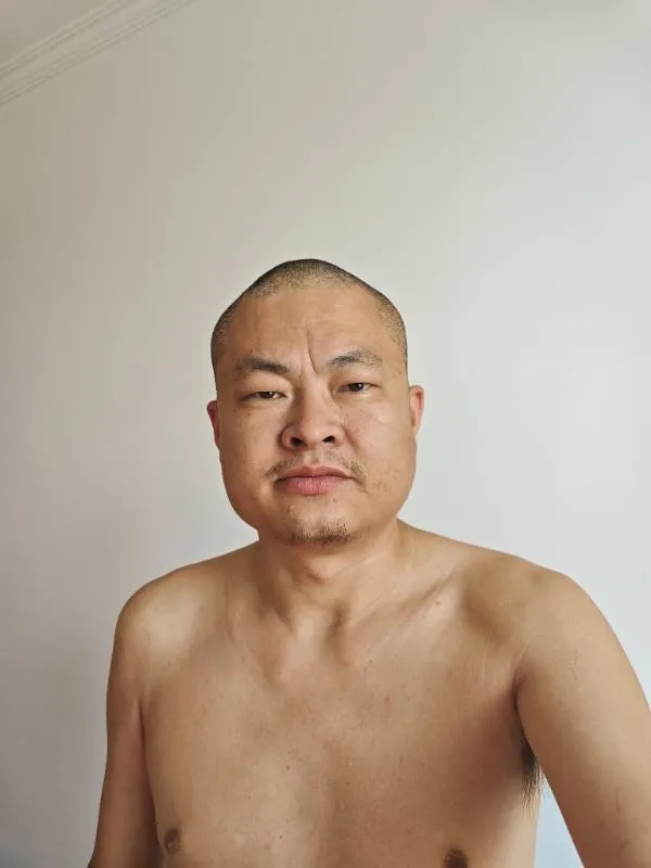 各位大师看看面相